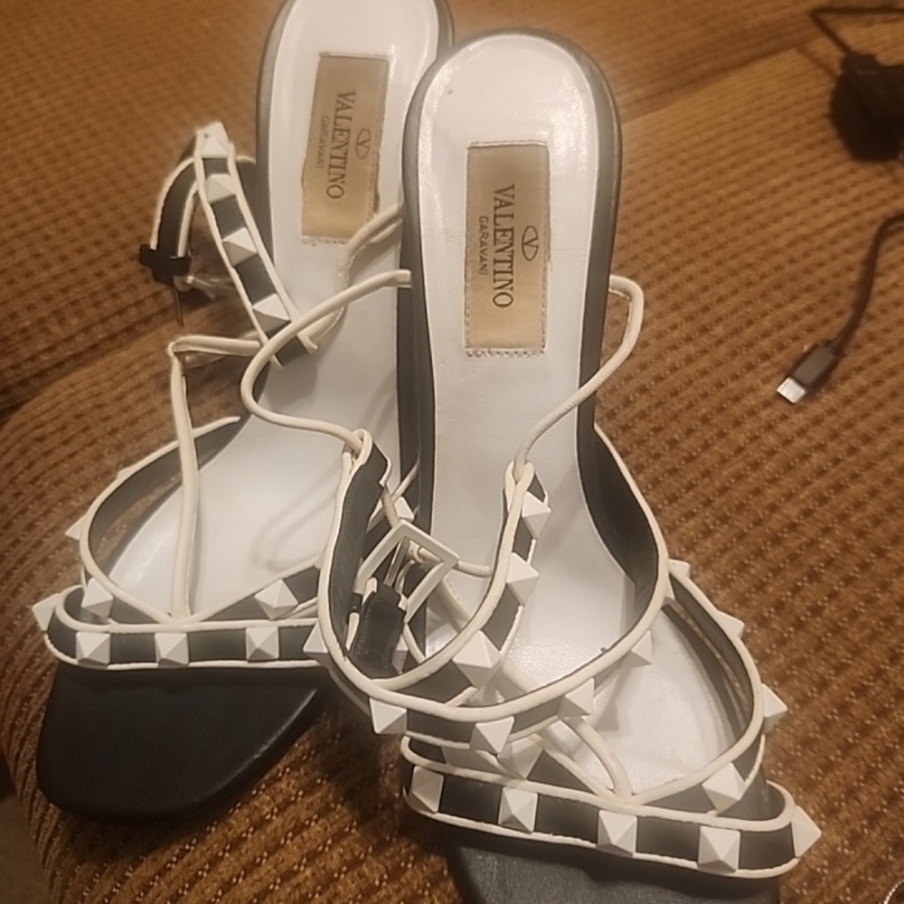 Valentino Black and White Studded Heels - Picture 3 of 4